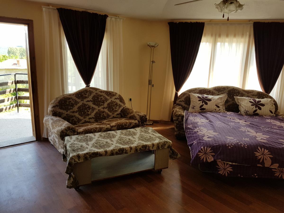 Къща За Гости Садово Guest House Sadovo Esterno foto