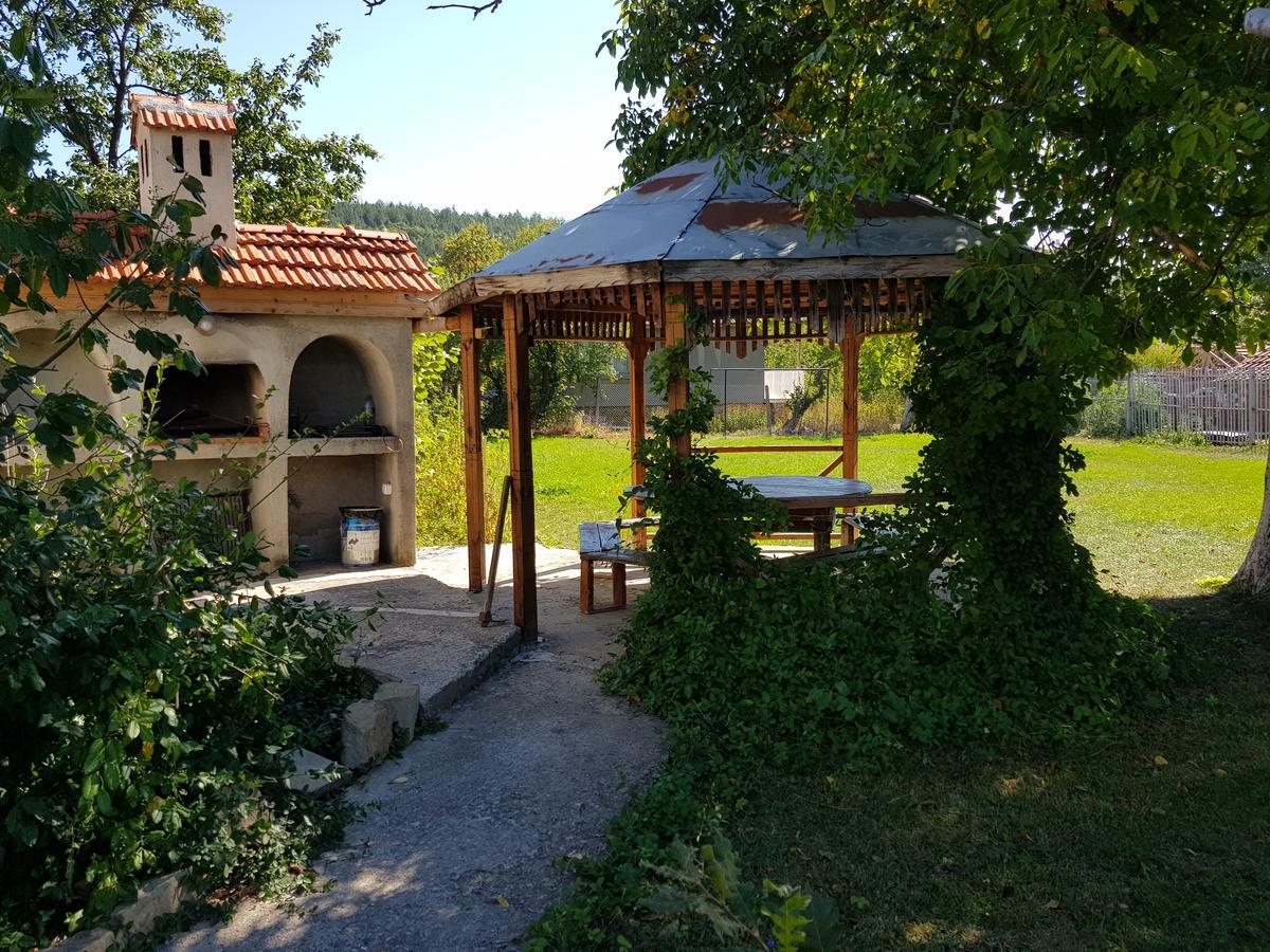 Къща За Гости Садово Guest House Sadovo Esterno foto